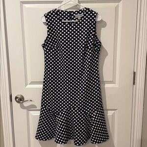 Shelby & Palmer. Women's Dark Navy Knit Polka Dot Sleeveless Dress.  Size 12